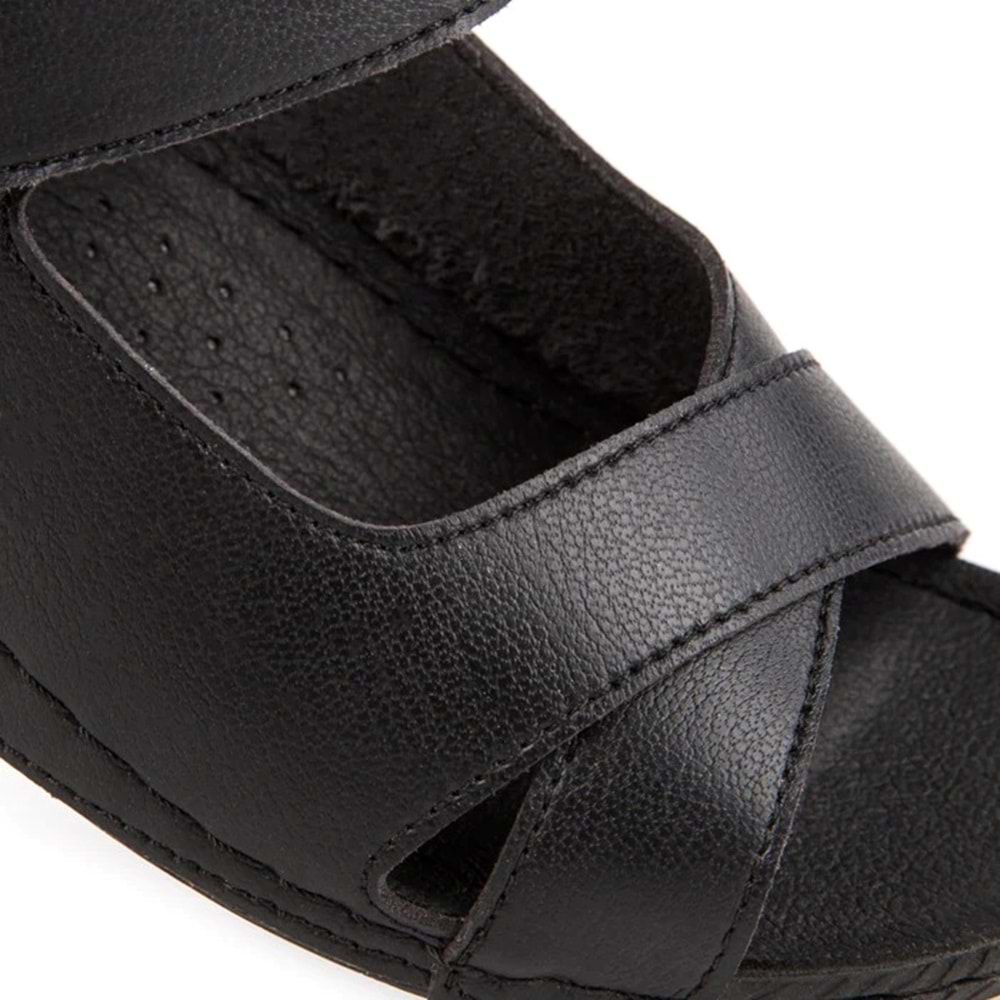 Muya Capella Anatomik Taban Jel Destekli Hafif Kadın Sandalet - Siyah - 36