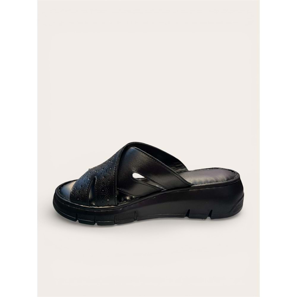 Kristal İrm.02 İçi Dışı Hakiki Deri Kadın Terlik - Siyah - 40