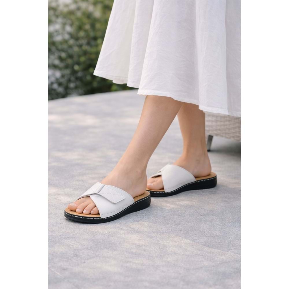 Carla Verde Tam Ortopedik Cırtlı Kadın Terlik - Carla Verde - 5755.56 - Bej - 40