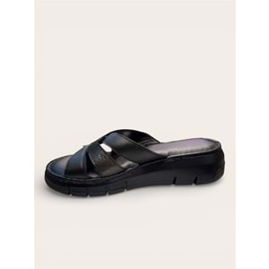 Kristal İrm.03 İçi Dışı Hakiki Deri Kadın Terlik - Siyah - 40