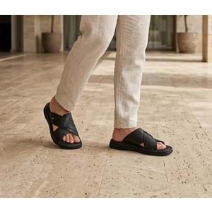 Kristal Sr.1651 Tam Ortopedik İçi Dışı Deri Erkek Terlik - Kristal - Sr.1651 - Siyah - 42