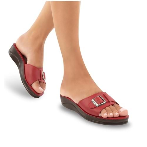 Muya Golden Anatomik Tabanlı Tokalı Kadın Terlik - Bordo - 40
