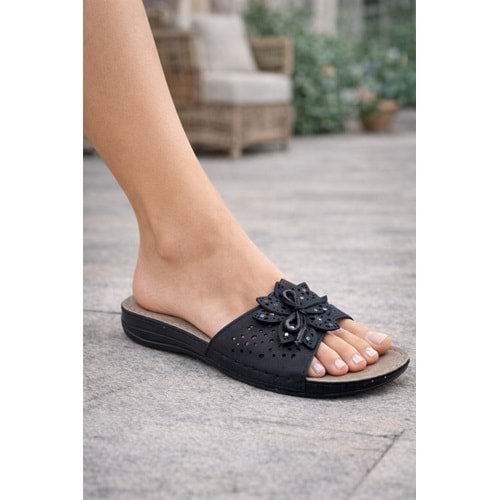 Carla Verde Tam Ortopedik Çiçekli Jelli Kadın Terlik - Carla Verde - 5780.50 - Siyah - 37