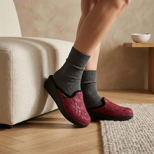Ceyo 9932-41 Tam Ortopedik Yüksek Kışlık Kadın Terlik - Bordo - 35