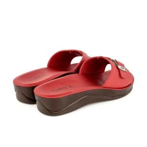 Muya Golden Anatomik Tabanlı Tokalı Kadın Terlik - Bordo - 40