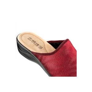 Muya İyara Ortopedik Taban Kapalı Kışlık Kadın Ev Terliği - Bordo - 40